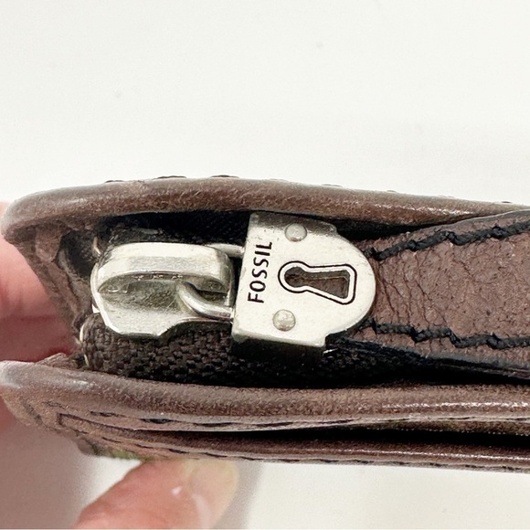Fossil Key-per Floral Wallet - Picture 4 of 7
